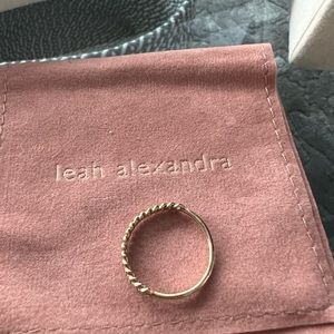 Way Alexandra chain gold plated ring size 8